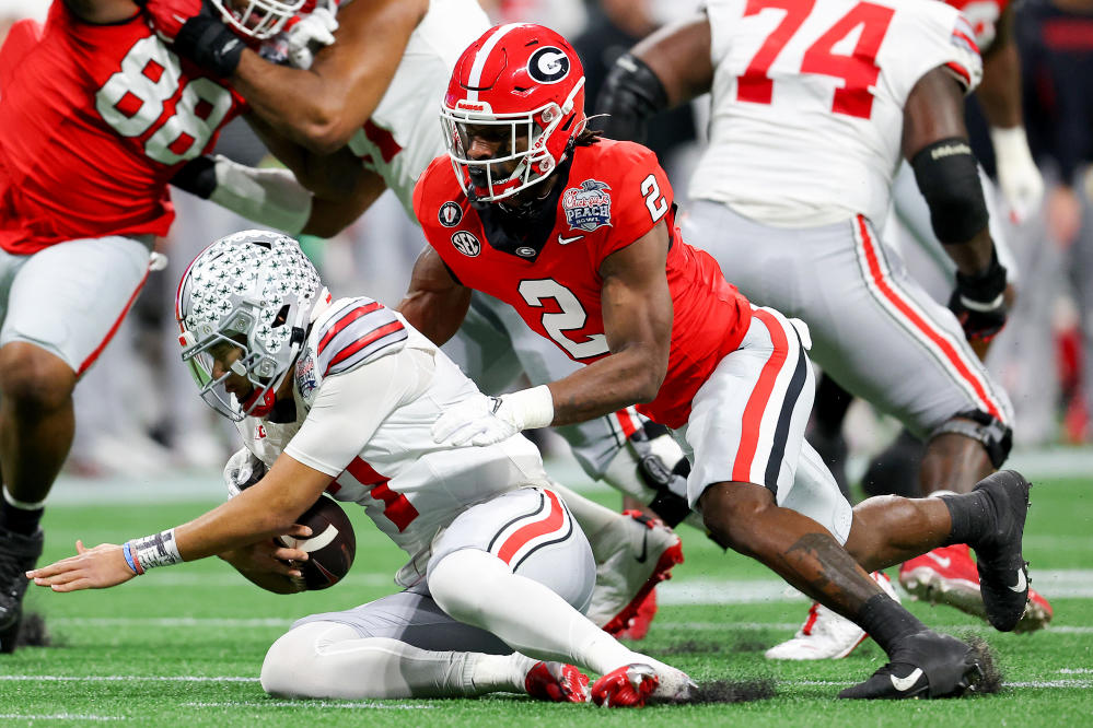 Yahoo Sports' 2023 college football predictions: Can Georgia pull off the  three-peat?