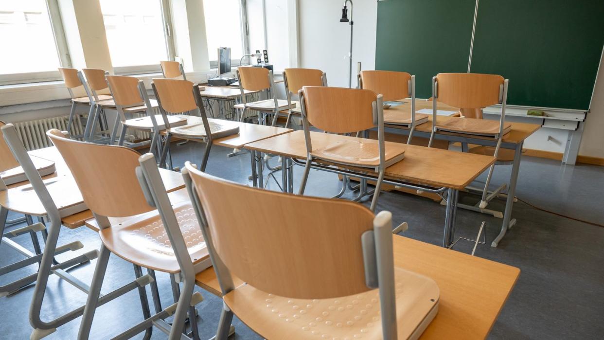 In den ersten Corona-Wellen waren die Schulen in Deutschland häufig geschlossen oder nur eingeschränkt geöffnet.