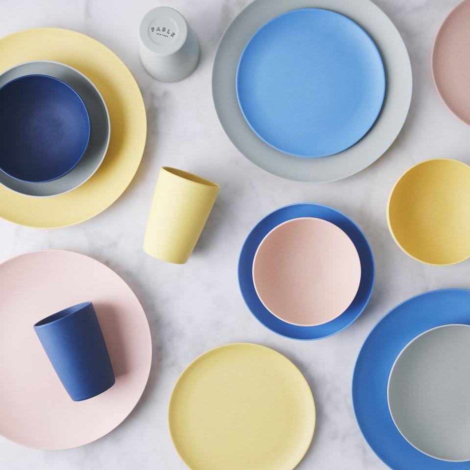 6) Fable New York Colorful Bamboo Dinnerware