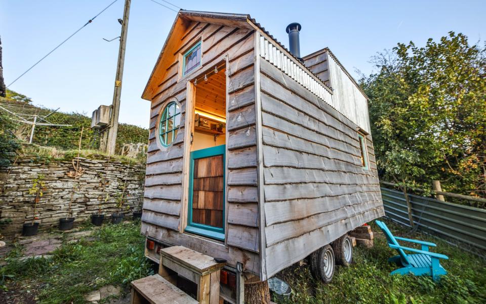 Florence Hamer had an initial budget of £5,000 to build her home - Living Big in a Tiny House 