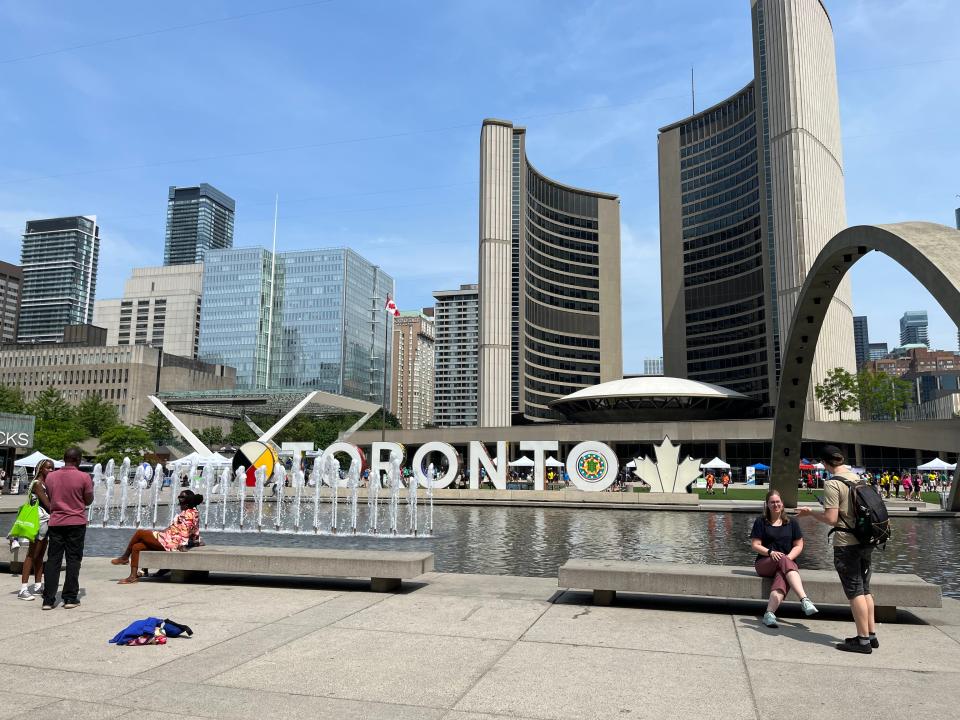 toronto sign in city