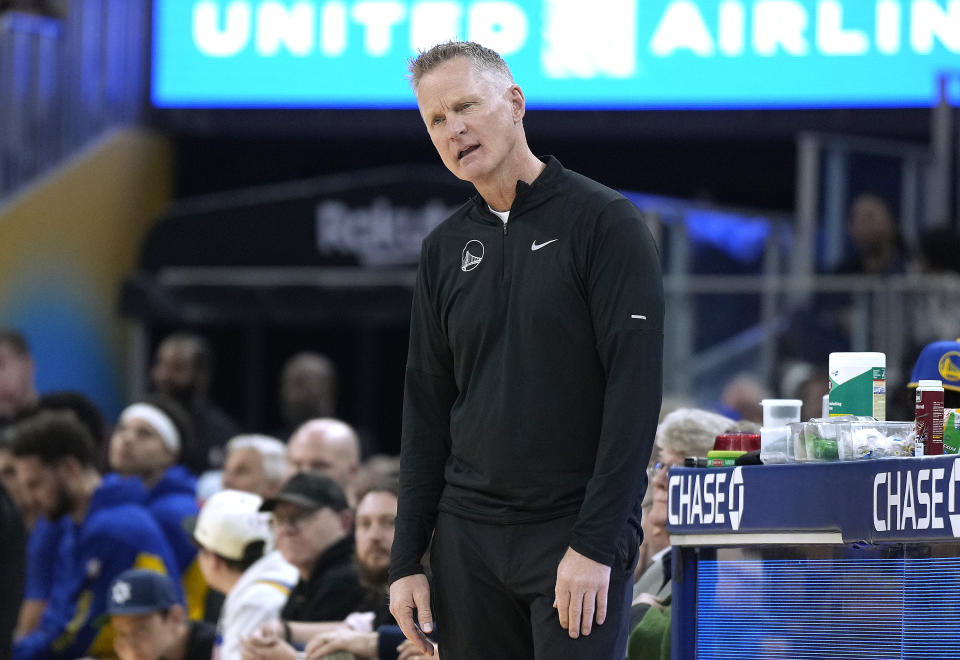 SAN FRANCISCO, CALIFORNIA - NOVEMBER 18: Head coach Steve Kerr of the Golden State Warriors reacts to a call on the floor against the Oklahoma City Thunder during the first half of an NBA basketball game at Chase Center on November 18, 2023 in San Francisco, California. NOTE TO USER: User expressly acknowledges and agrees that, by downloading and or using this photograph, User is consenting to the terms and conditions of the Getty Images License Agreement. (Photo by Thearon W. Henderson/Getty Images)