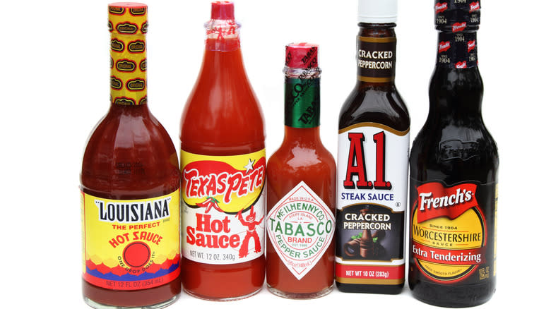 Louisiana Hot with other sauces
