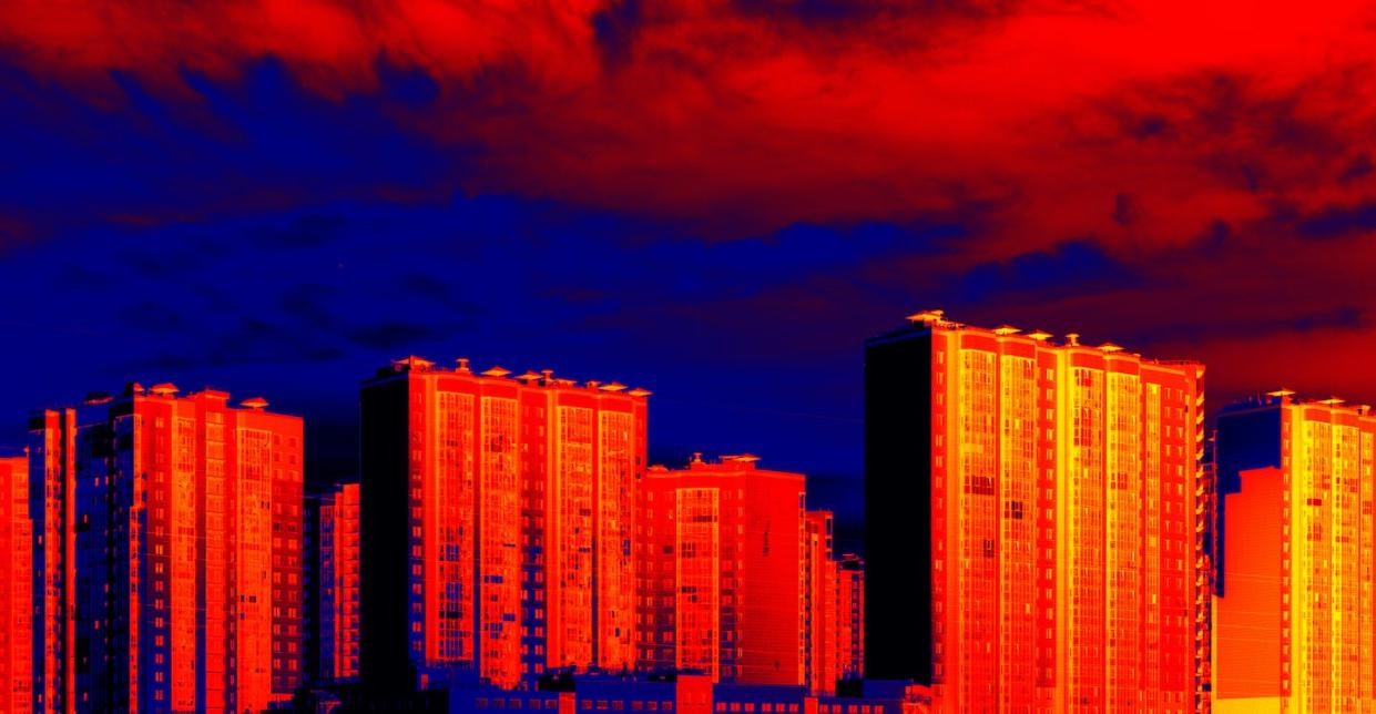 Escaneo térmico de edificios <a href="https://www.shutterstock.com/es/image-illustration/architecture-construction-residential-area-thermal-scanning-1902208918" rel="nofollow noopener" target="_blank" data-ylk="slk:Maximillian cabinet/Shutterstock;elm:context_link;itc:0;sec:content-canvas" class="link ">Maximillian cabinet/Shutterstock</a>