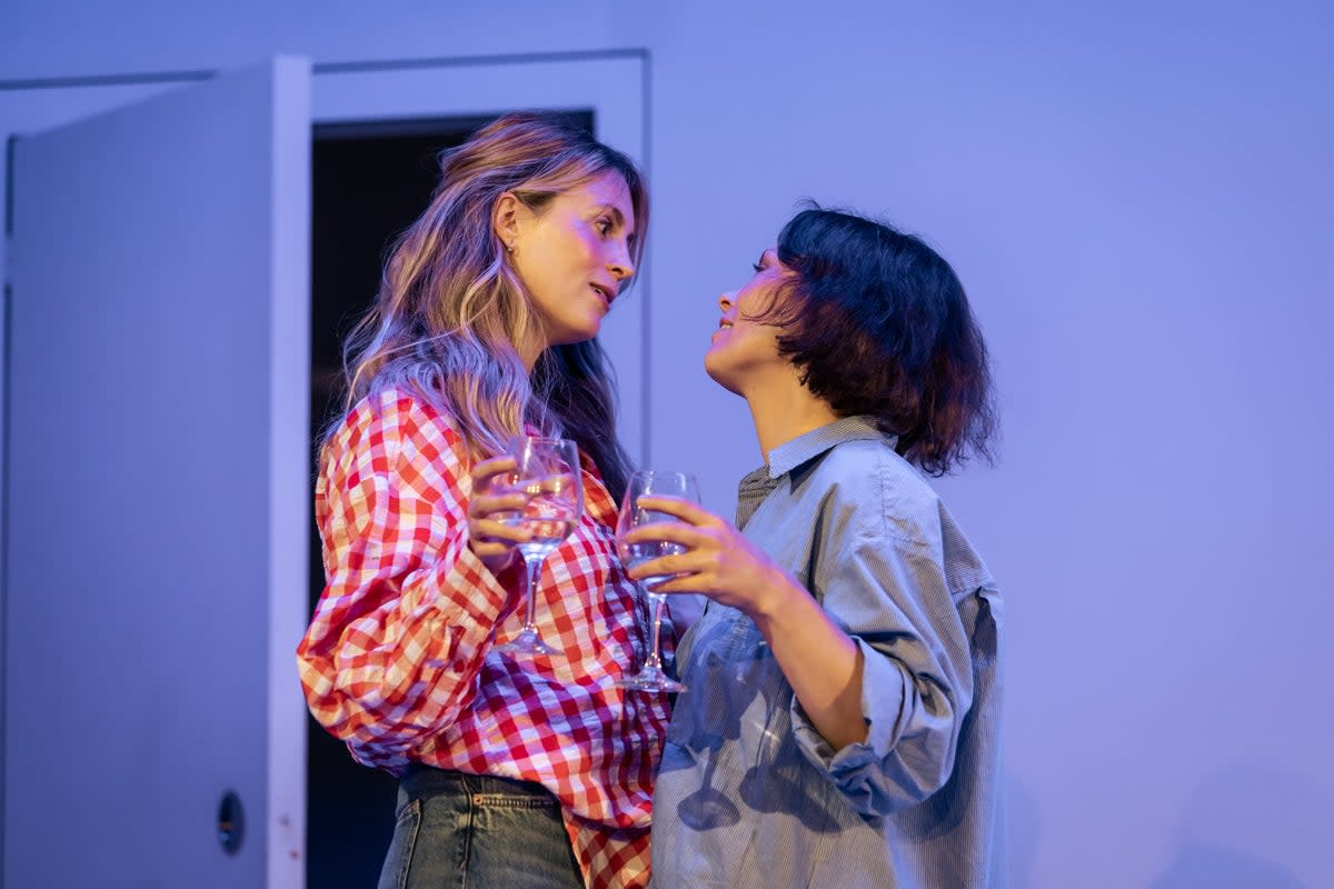 Yolanda Kettle and MyAnna Buring in Anthropology at Hampstead Theatre (The Other Richard)