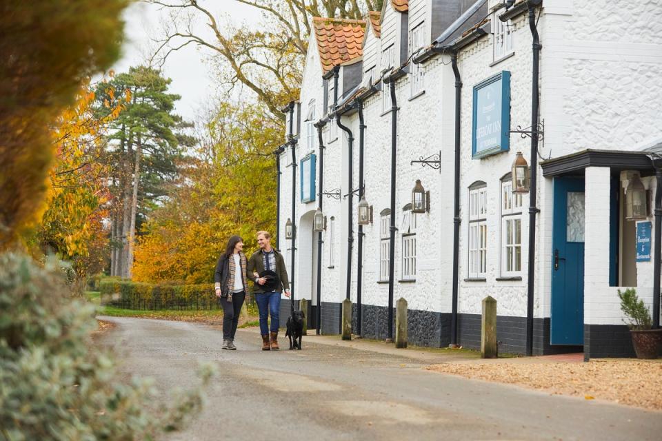 Walk from the Lifeboat Inn along the North Norfolk coast (The Lifeboat Inn)