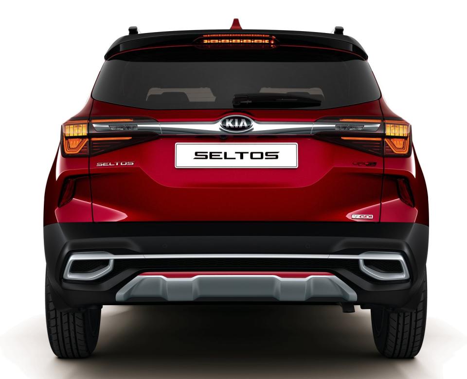 View Photos of the Kia Seltos