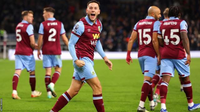 Burnley scores inside 16 seconds in 5-0 win over Sheffield United to end  losing run at home in EPL - The San Diego Union-Tribune