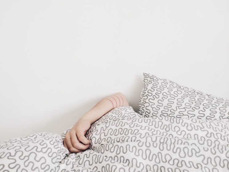 Not getting enough sleep can play havoc with your hunger hormones [Photo: Unsplash via Pexels]
