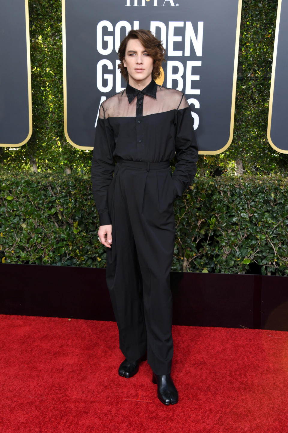 cody fern, golden globes, red carpet, tabby shoes, black tabby shoes