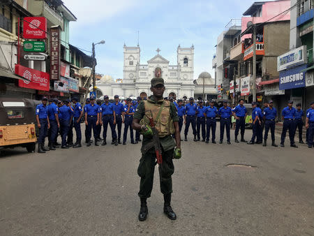 Sri Lankan military officials stand guard in front of the St. Anthony's Shrine, Kochchikade church after an explosion in Colombo, Sri Lanka April 21,2019. REUTERS/Dinuka Liyanawatte