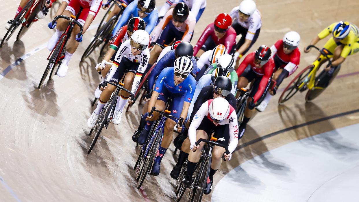  ea Lin Teutenberg of Germany (C) competes during Tissot UCI Track World Championship Women's Omnium - Elimination Race 3/4  