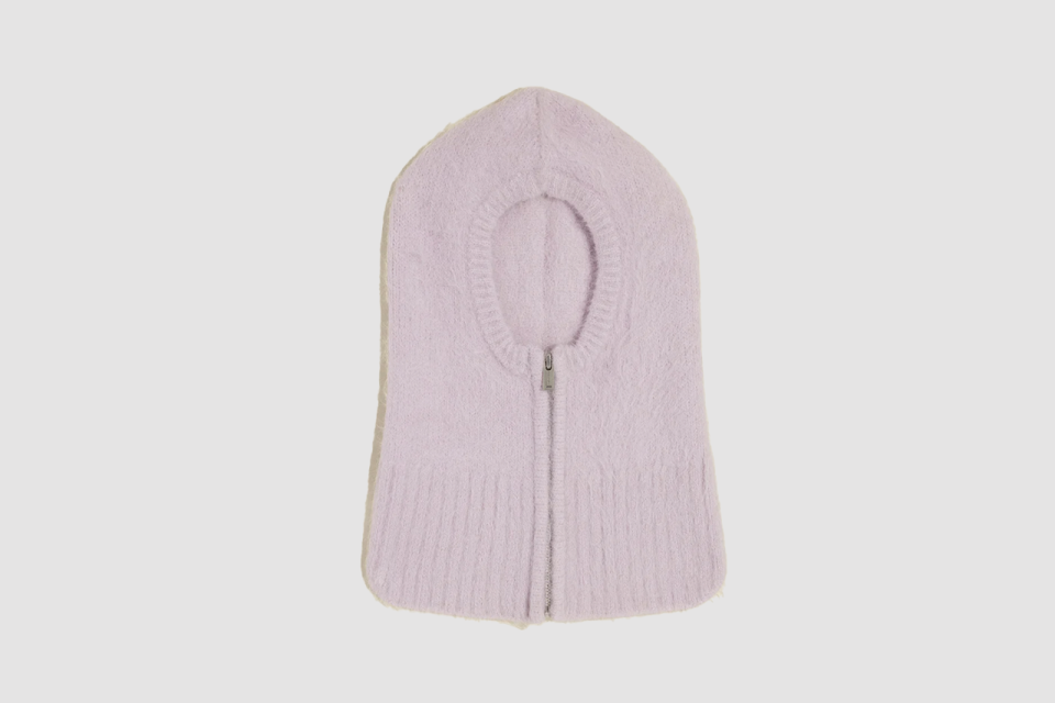 Cozy Accessories, Gift Guide, Streetwear, Bags, Scarves, Hats, JW Anderson, Jacquemus, ERL, Acne Studios