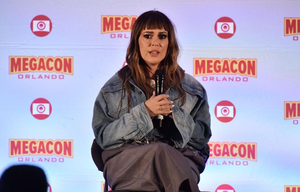 Alyssa Milano speaks at MegaCon Orlando 2024 at Orange County Convention Center on February 02, 2024 in Orlando, Florida.