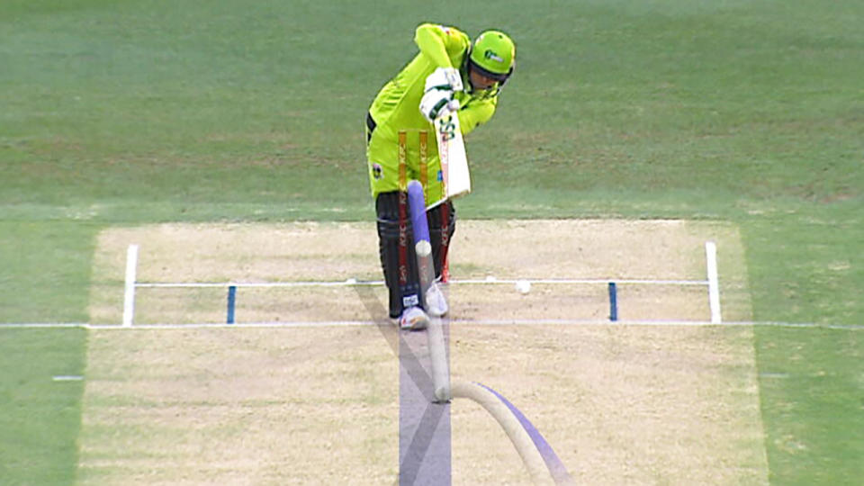 Sydney Thunder batsman Usman Khawaja got away with murder in the fourth ball of BBL09, with this called not-out by the umpire. Picture: Channel 7