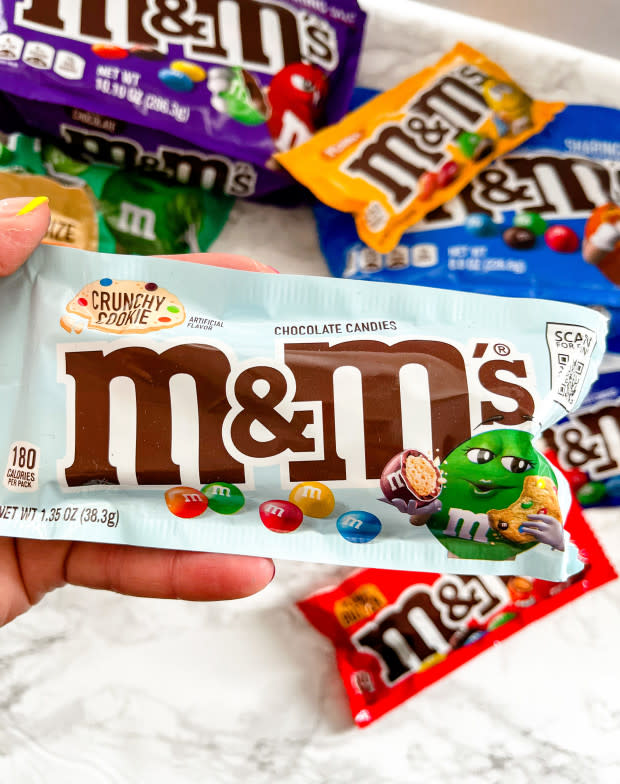 M&M's Crunchy Mint Chocolate Candy Sharing Size Bag, 8 Oz.