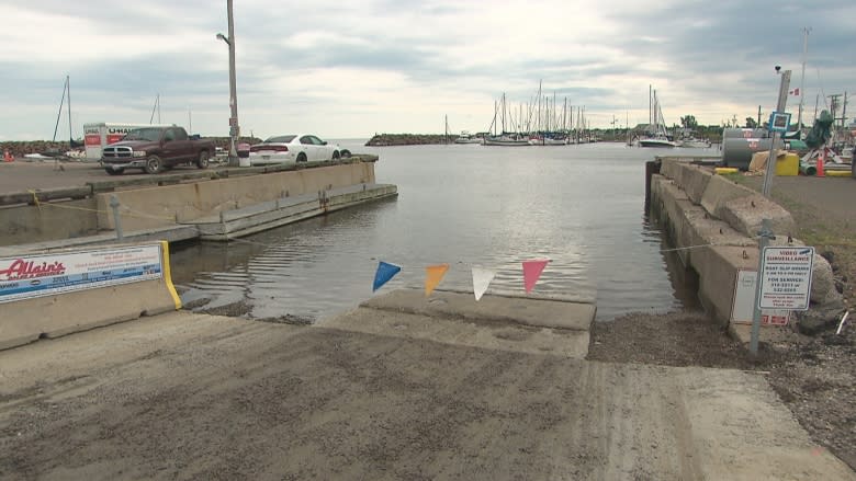 Crumbling Pointe-du-Chê​ne wharf gets a financial boost