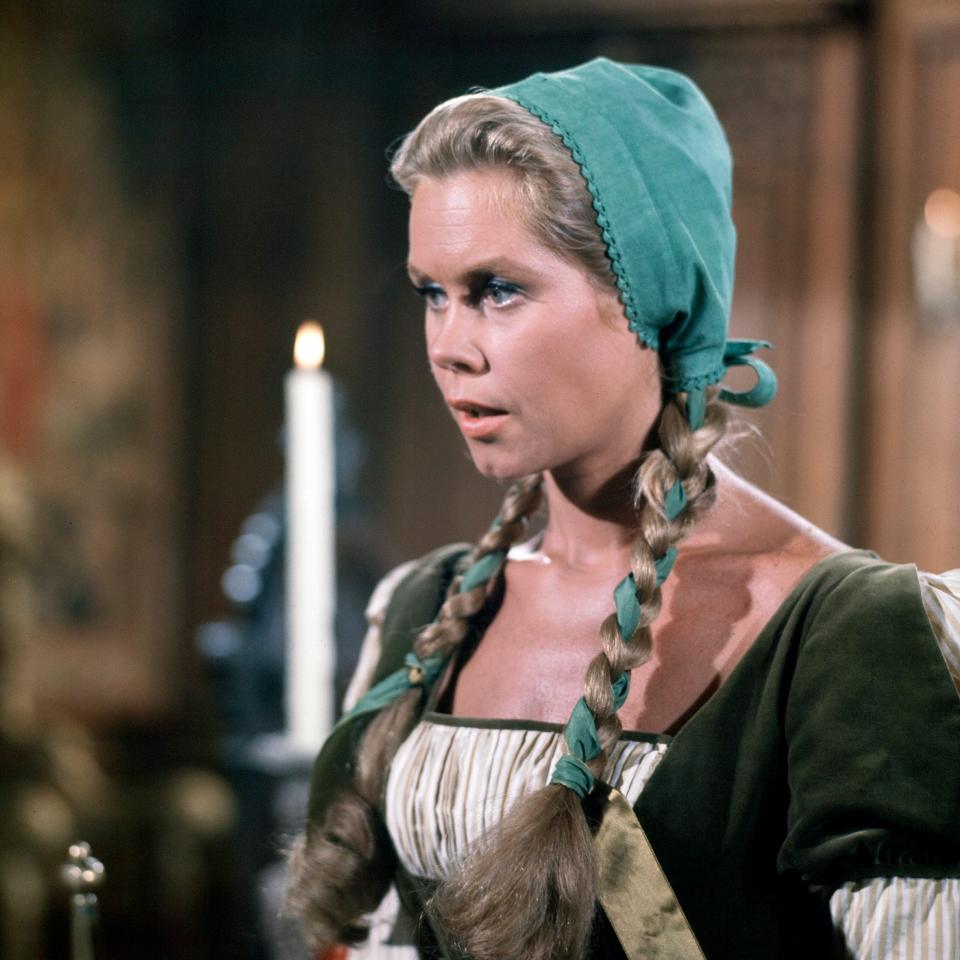 Samantha (Elizabeth Montgomery) returns to Salem in a 1966 episode of Bewitched - Getty