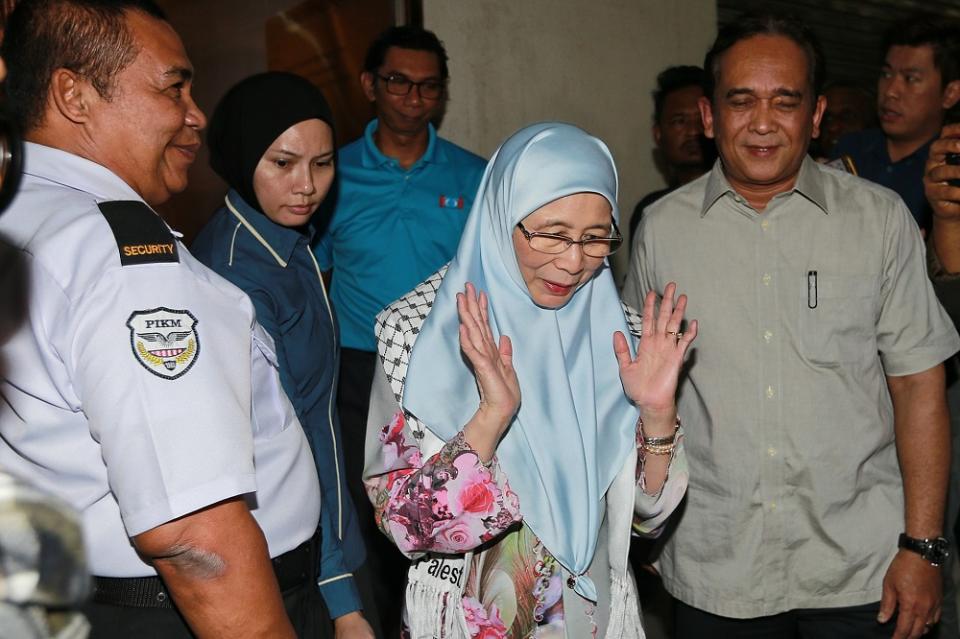 Datuk Seri Dr Wan Azizah Wan Ismail leaves the PKR headquarters in Kuala Lumpur February 25, 2020.