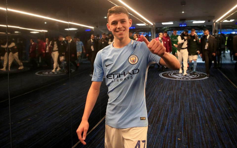 Phil Foden gives the thumbs up - Manchester City FC