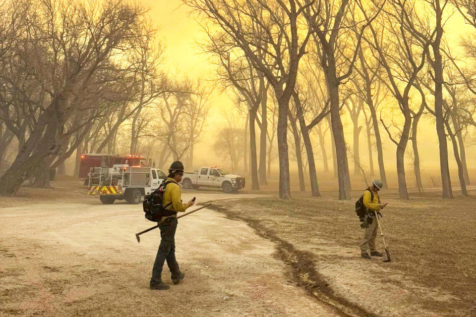 haze texas wildfire fire smoke (Flower Mound Fire Department via AP)