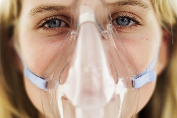 Muchas enfermedades están causadas por la contaminación del aire; los contaminantes viajan desde los pulmones hasta el torrente sanguíneo. (Foto: Stockbyte/Getty Images)