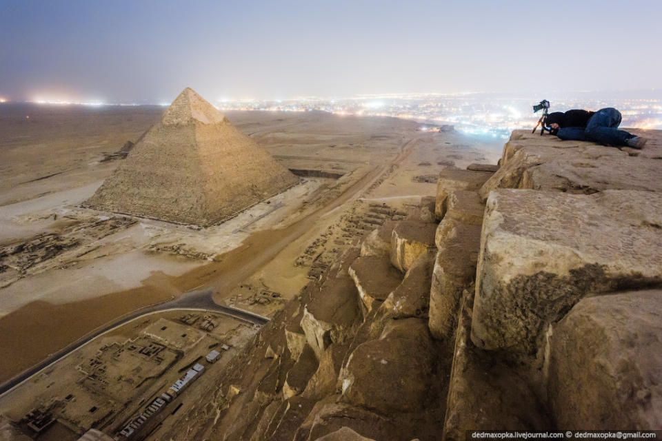 on-the-roofs-pyramids-egypt-2