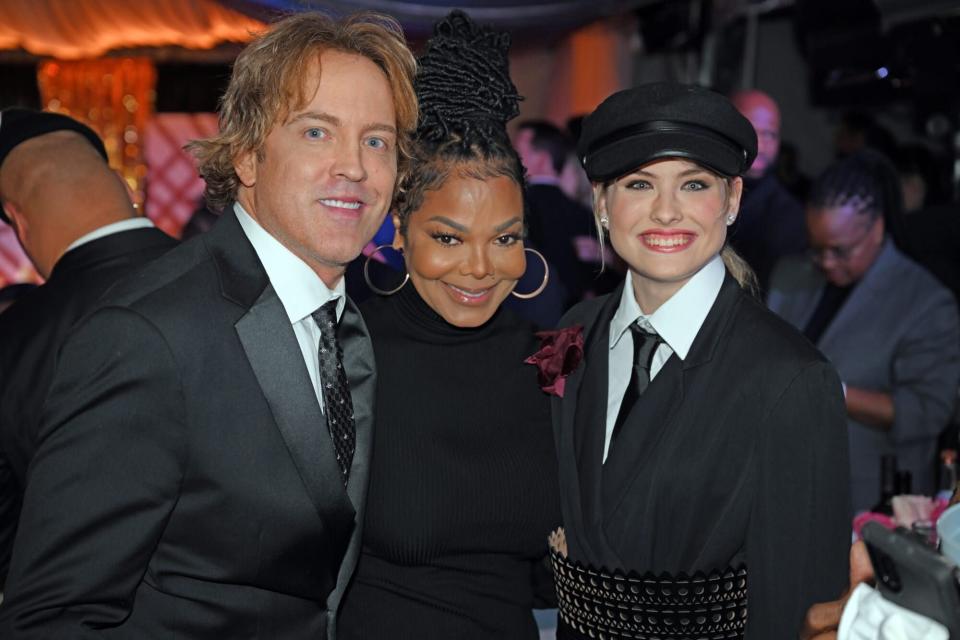 LOUISVILLE, KENTUCKY - MAY 06: Larry Birkhead, Janet Jackson, and Dannielynn Birkhead attends the Barnstable Brown Gala at the Barnstable-Brown Mansion on May 06, 2022 in Louisville, Kentucky.  (Photo by Stephen J. Cohen / Getty Images)