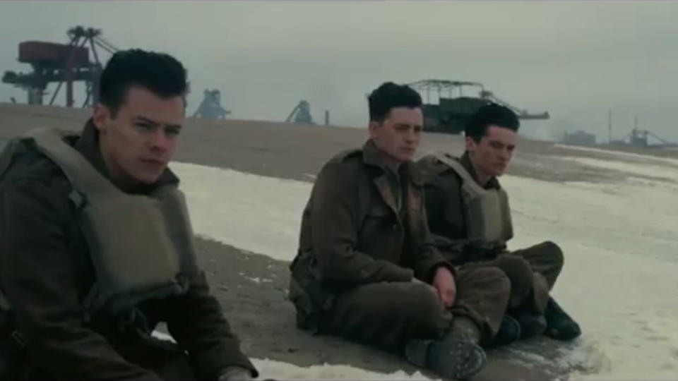 Harry Styles (l.) in "Dunkirk" ("Dünkirchen")