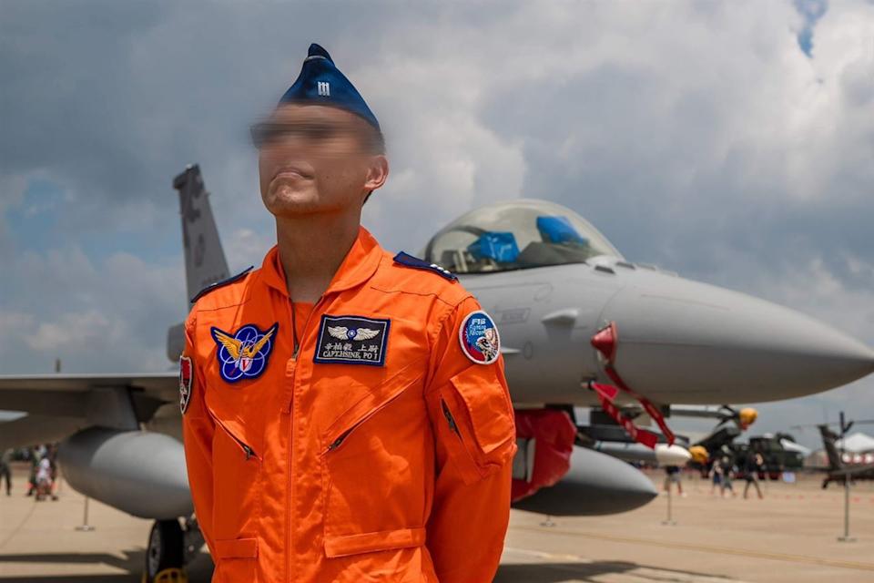 F-16飛官辛柏毅下落不明，國軍全面搜救。（圖／IDF經國號FB提供）