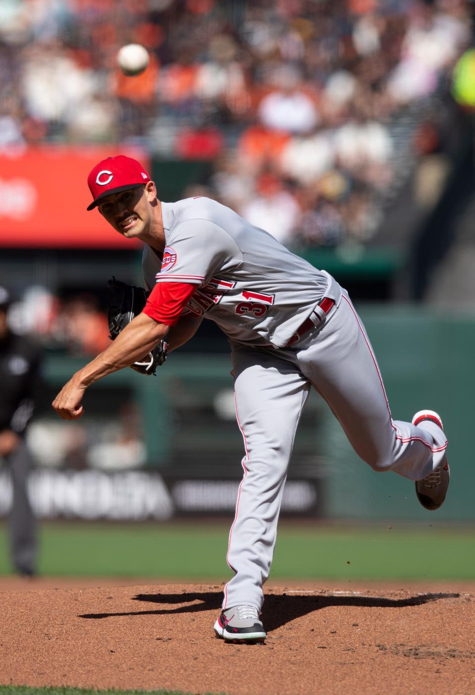 Jun 25, 2022; San Francisco, California, USA; Cincinnati Reds starting pitcher Mike Minor (31) delivers a pitch against the San Francisco Giants during the first inning at Oracle Park. Mandatory Credit: D. Ross Cameron-USA TODAY Sports