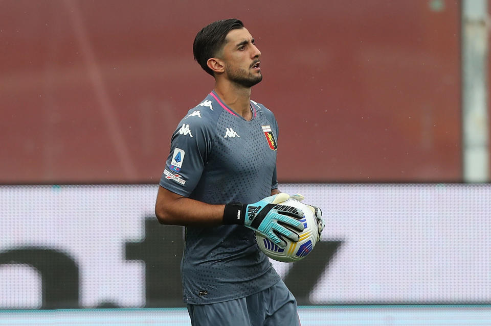 GENOA, ITALY - SEPTEMBER 20: Mattia Perin of Genoa CFC in action during the Serie A match between Genoa CFC and FC Crotone at Stadio Luigi Ferraris on September 20, 2020 in Genoa, Italy.  (Photo by Gabriele Maltinti/Getty Images)