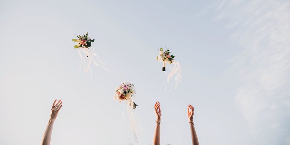why bride throws bouquet