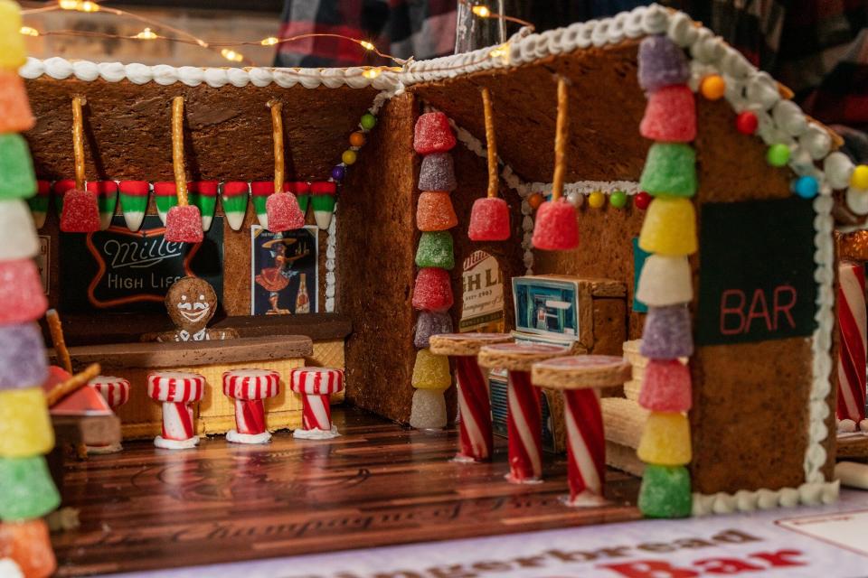 Miller High Life Gingerbread Dive Bar Kit