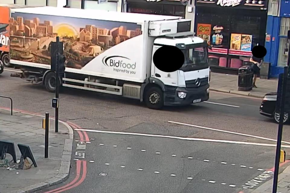 Food delivery van believed to be used by the prisoner to escape  (Met Police)