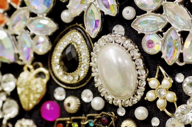 How to clean jewellery using dishwashing liquid: Jeweller reveals his  simple hack