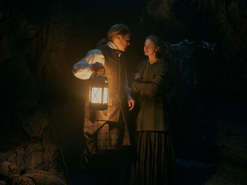 Jamie (Sam Heughan) and Claire (Caitríona Balfe) in "Outlander" season seven, episode three.
