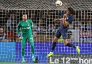 Football Soccer - Monaco v Paris St Germain - French Ligue 1 - Louis II stadium, 28/08/16. Paris St Germain's Edinson Cavani (R) challenges Monaco's goalkeeper Danijel Subasic. REUTERS/Eric Gaillard