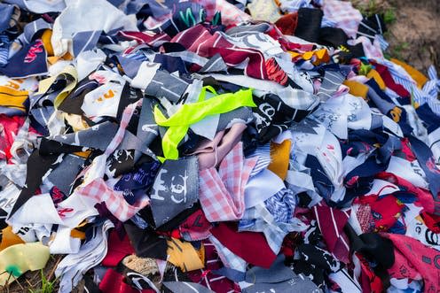 Fighting fast fashion by auditing clothes, upcycling the 'skinny pile' and  doing a wardrobe freeze - ABC News