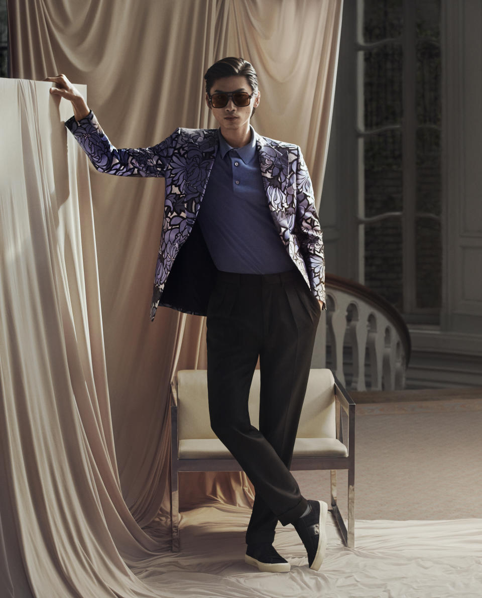 mr-porter-tom-ford-collab-printed-blazer