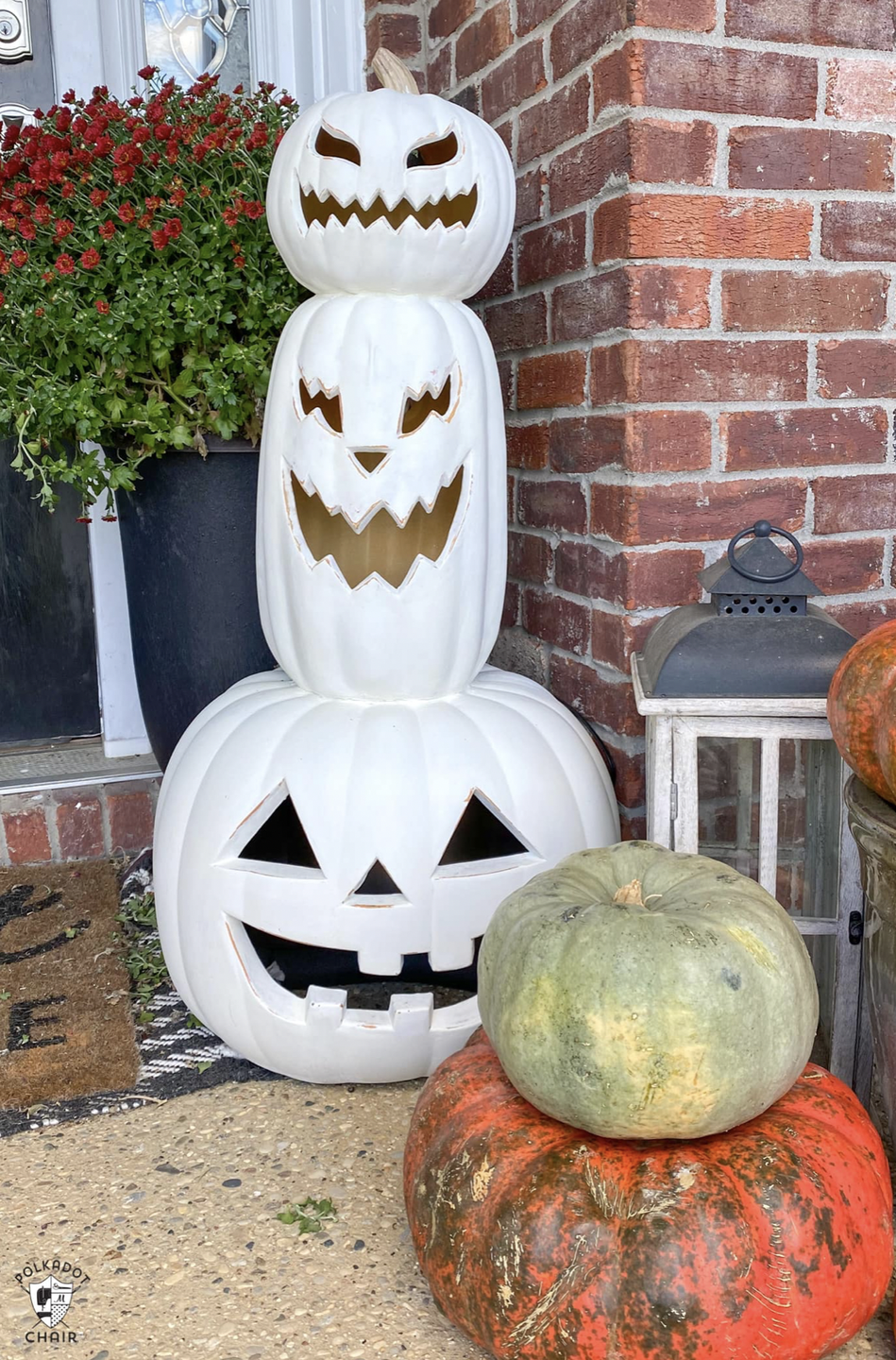 halloween porch décor