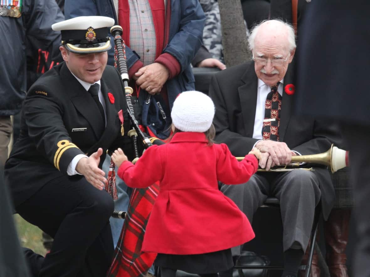 The City of Windsor held  its remembrance day ceremony Friday, Nov. 11, 2022.  (Mike Evans/CBC  - image credit)