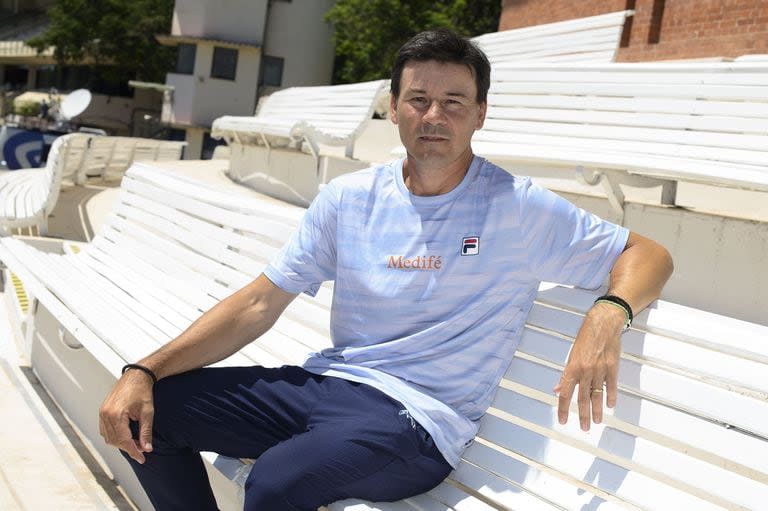 Guillermo Coria, capitán argentino de la Copa Davis, en Rosario, su ciudad, antes de la serie frente a Kazakhstán
