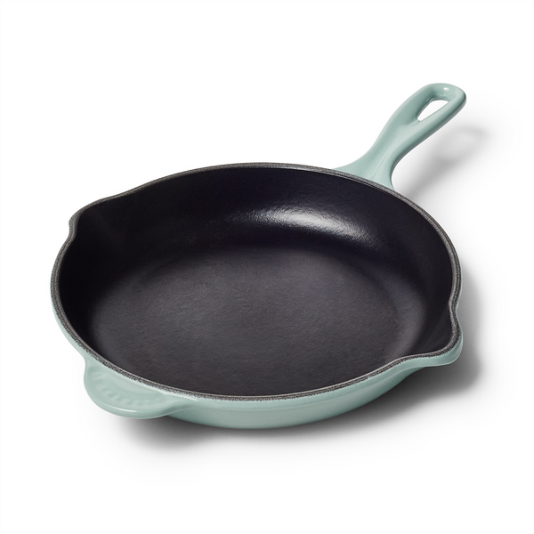 Le Creuset Classic Skillet, 9