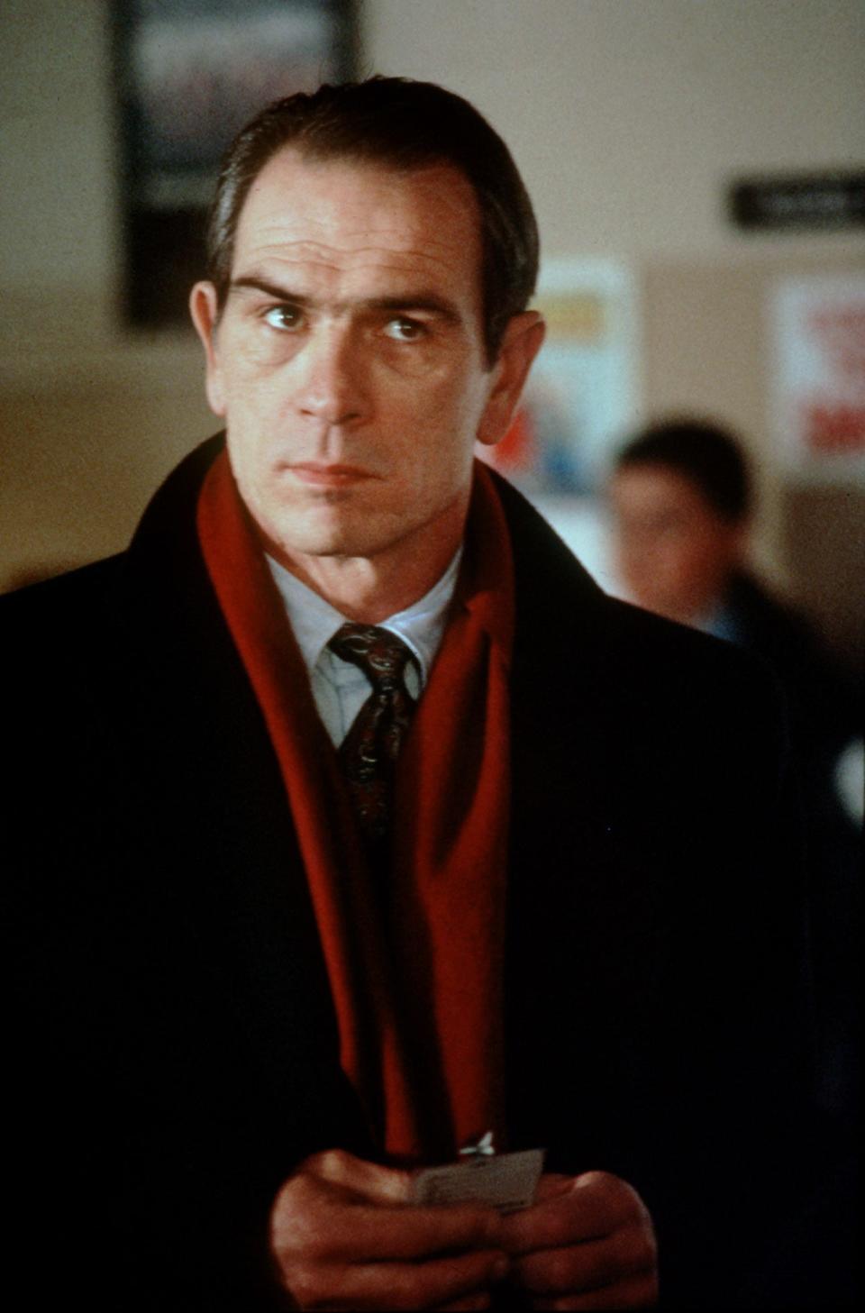 Tommy Lee Jones played a seasoned, ornery U.S. Marshall in "The Fugitive," as seen in this Gannett file photo.