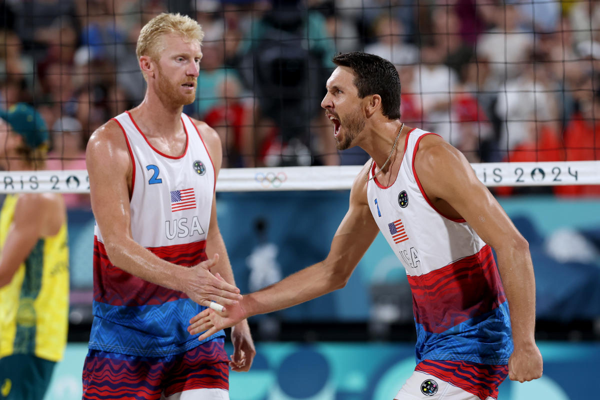 2024 Paris Olympics: Chase Budinger, Miles Evans close out Australia in straight sets to reach knockout round