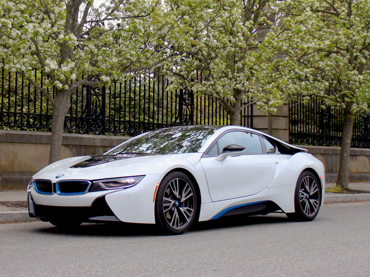 It's Official: BMW i8 Roadster Will Hit The Streets In 2018