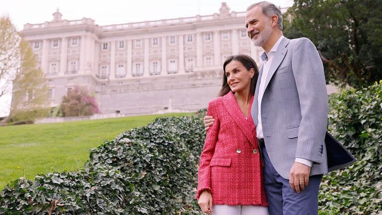 La casa real española publicó una serie de fotos por el vigésimo aniversario de los reyes