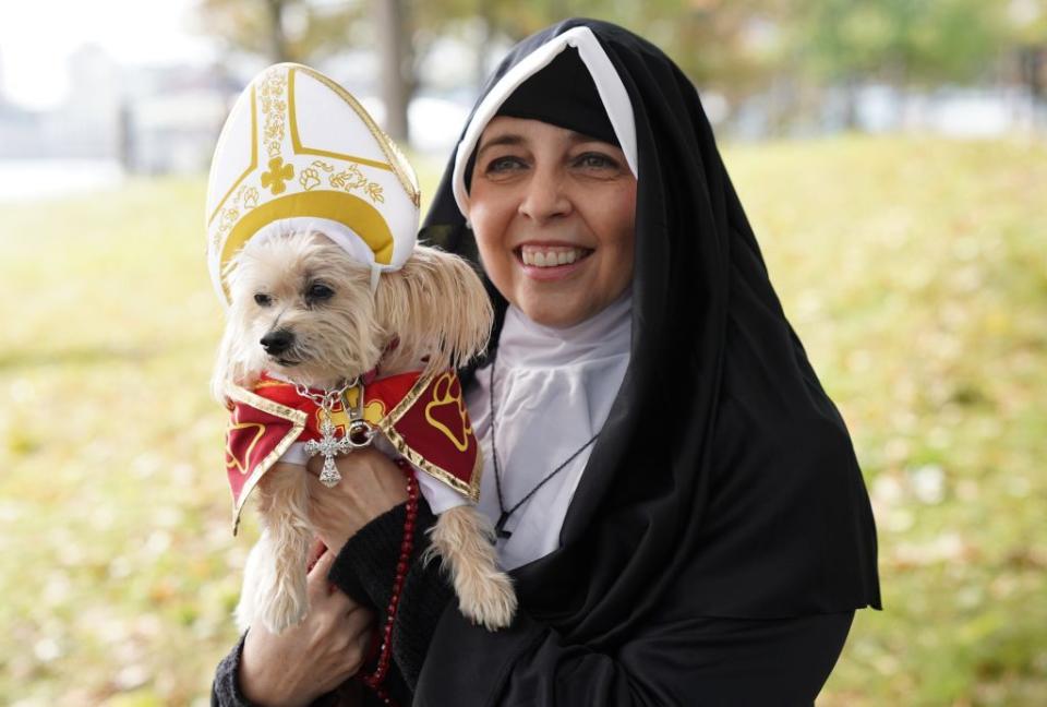 9) Pope and Nun