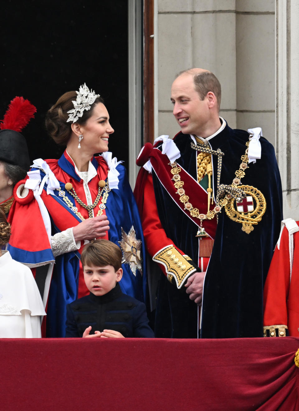 <p>LONDON, ENGLAND - MAY 06: (L-R) Prince Louis of Wales, Catherine, Princess of Wales and Prince William, Prince of Wales seen on the Buckingham Palace balcony during the Coronation of King Charles III and Queen Camilla on May 06, 2023 in London, England. The Coronation of Charles III and his wife, Camilla, as King and Queen of the United Kingdom of Great Britain and Northern Ireland, and the other Commonwealth realms takes place at Westminster Abbey today. Charles acceded to the throne on 8 September 2022, upon the death of his mother, Elizabeth II. (Photo by Samir Hussein/WireImage)</p> 